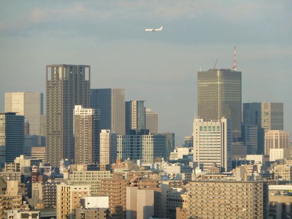 大阪市交通局から見た中之島フェスティバルタワー