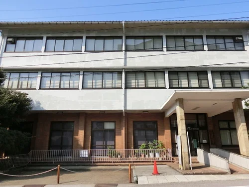 金沢市西町教育研修館