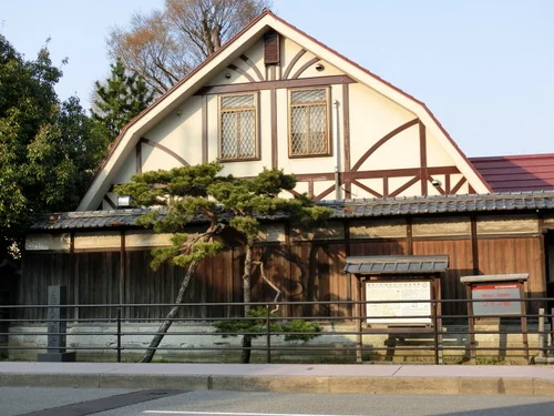 北陸学院ウィン館