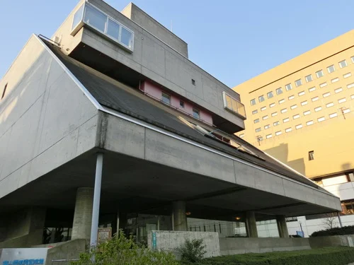 富山県教育記念館