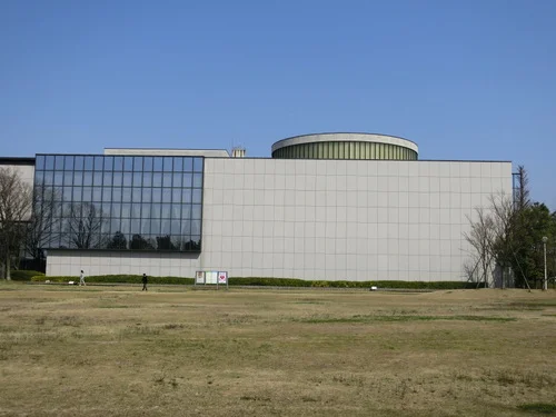 富山県立近代美術館