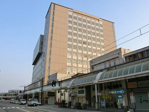 ウイング・ウイング高岡 公共施設棟