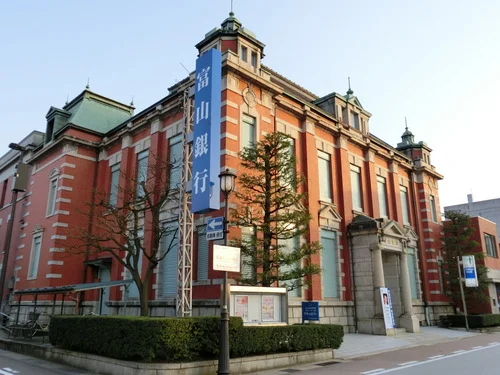 富山銀行本店ビル