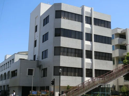 休日急患診療所ビル