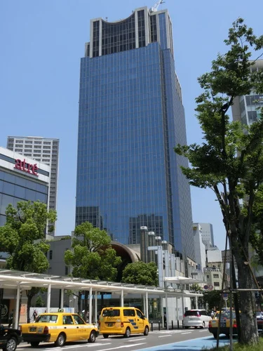 川崎駅前タワー・リバーク