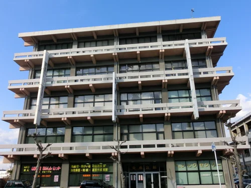 蚕糸会館（岐阜）