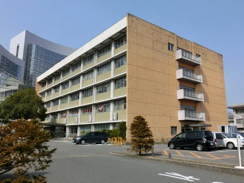 岐阜県シンクタンク庁舎