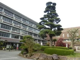 諏訪市役所本庁舎