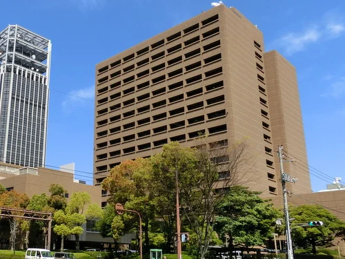 広島市役所行政棟