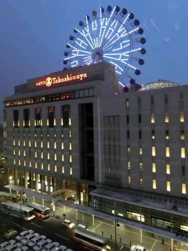 松山市駅ターミナルビル/いよてつ高島屋