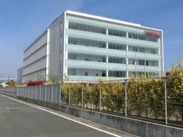 コカ・コーラウエスト本社ビル5