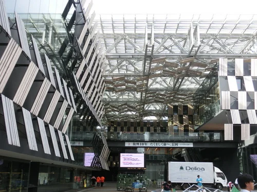 アオーレ長岡/長岡市役所本庁舎