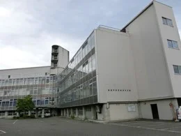 長岡市役所柳原分庁舎