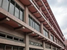 橿原市役所本庁舎