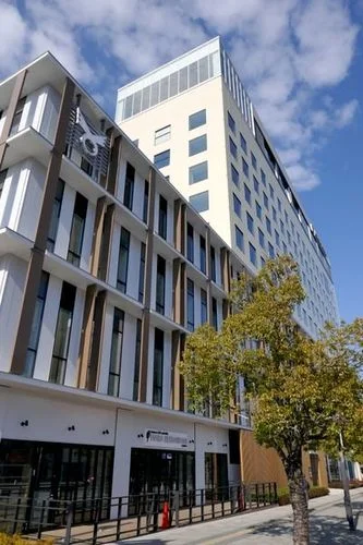 橿原市役所分庁舎+カンデオホテルズ