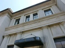 森川商店本社ビル（旧・産業銀行高田支店）