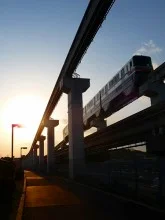 大阪モノレール千里中央ビル2