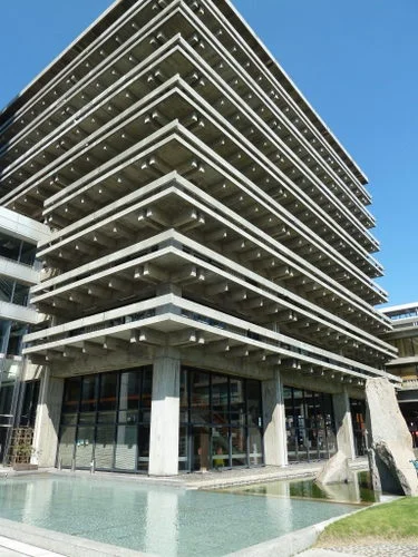 香川県庁舎東館