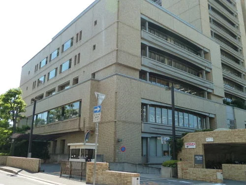 高松市役所議会棟