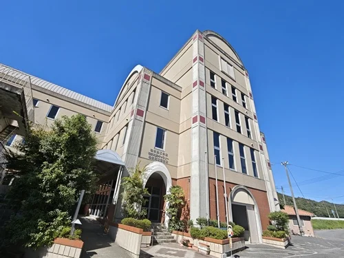 和気町立図書館