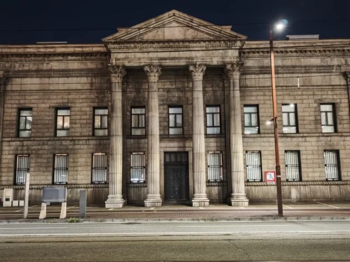 ルネスホール（旧 日本銀行岡山支店）