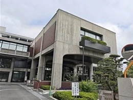 岡山県庁議会棟