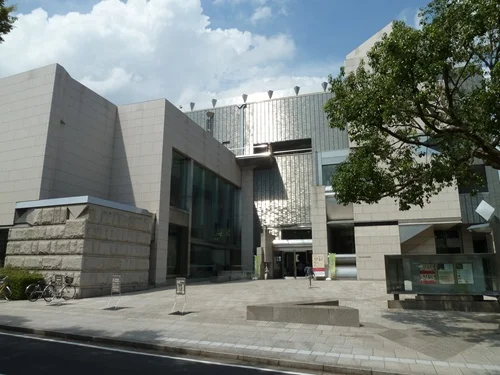 岡山県立美術館