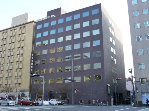 吉忠マネキン本社