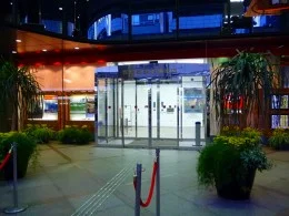 京都野村證券ビル2