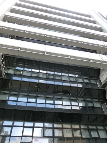 ONEST京都烏丸スクエア（旧カラスマプラザ21）