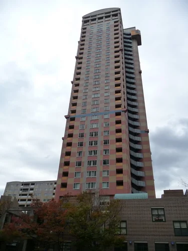 RICセントラルタワー