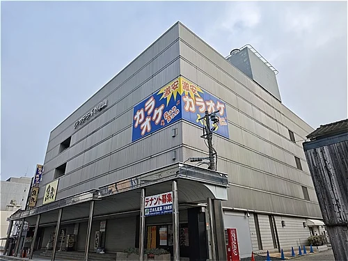 対鶴ビル（旧・大手町デパート）