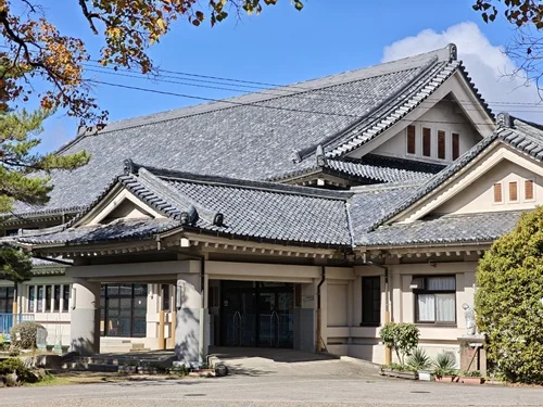 鼓阪小学校講堂・本館