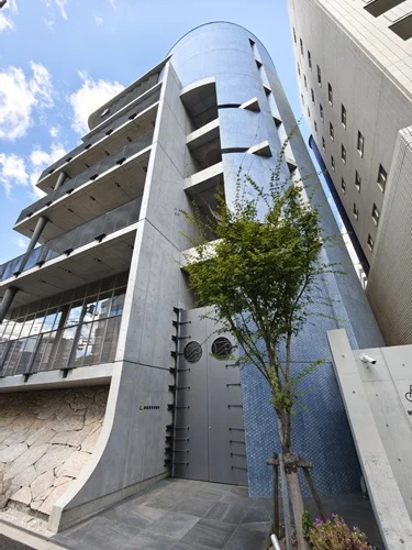 朝銀西信用組合本部ビル