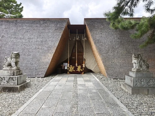 拝殿｜鳥飼八幡宮