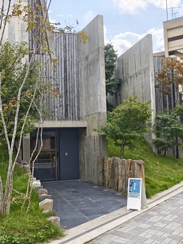 祖霊殿｜鳥飼八幡宮