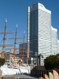 クイーンズタワーA