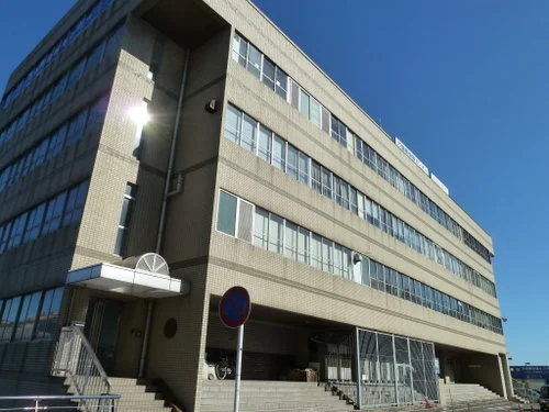 横浜万国橋港湾労働者福祉センター