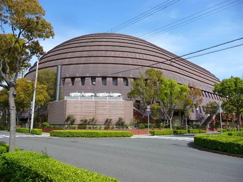 ワールド記念ホール