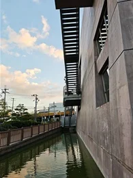 読書の森（松原市民松原図書館）3