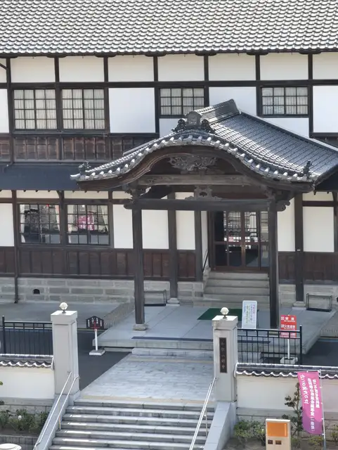 旧和歌山県議会議事堂