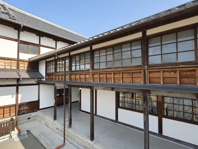 旧和歌山県議会議事堂