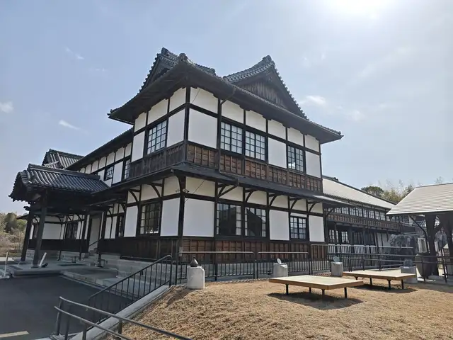 旧和歌山県議会議事堂