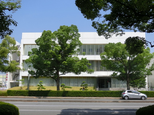 千葉県税理士会館