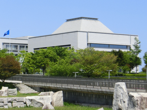 茨城県議会議事堂