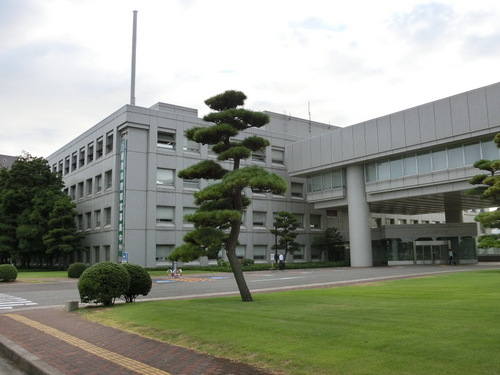 新潟県警察本部庁舎