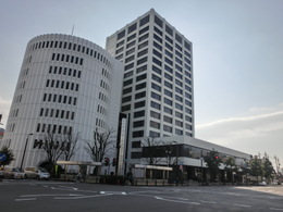 大垣共立銀行本店ビル4