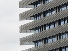 岡山県警察本部庁舎2