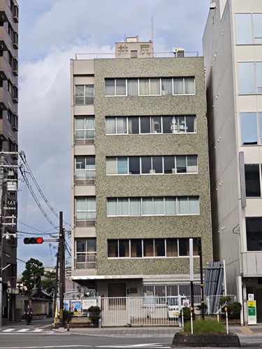 井尻商会本社ビル