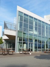 神戸国際大学3
